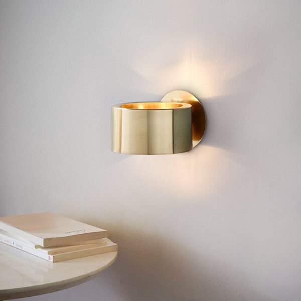 Mid Century One Light Wall Sconce in Brushed Brass Finish - Image 3