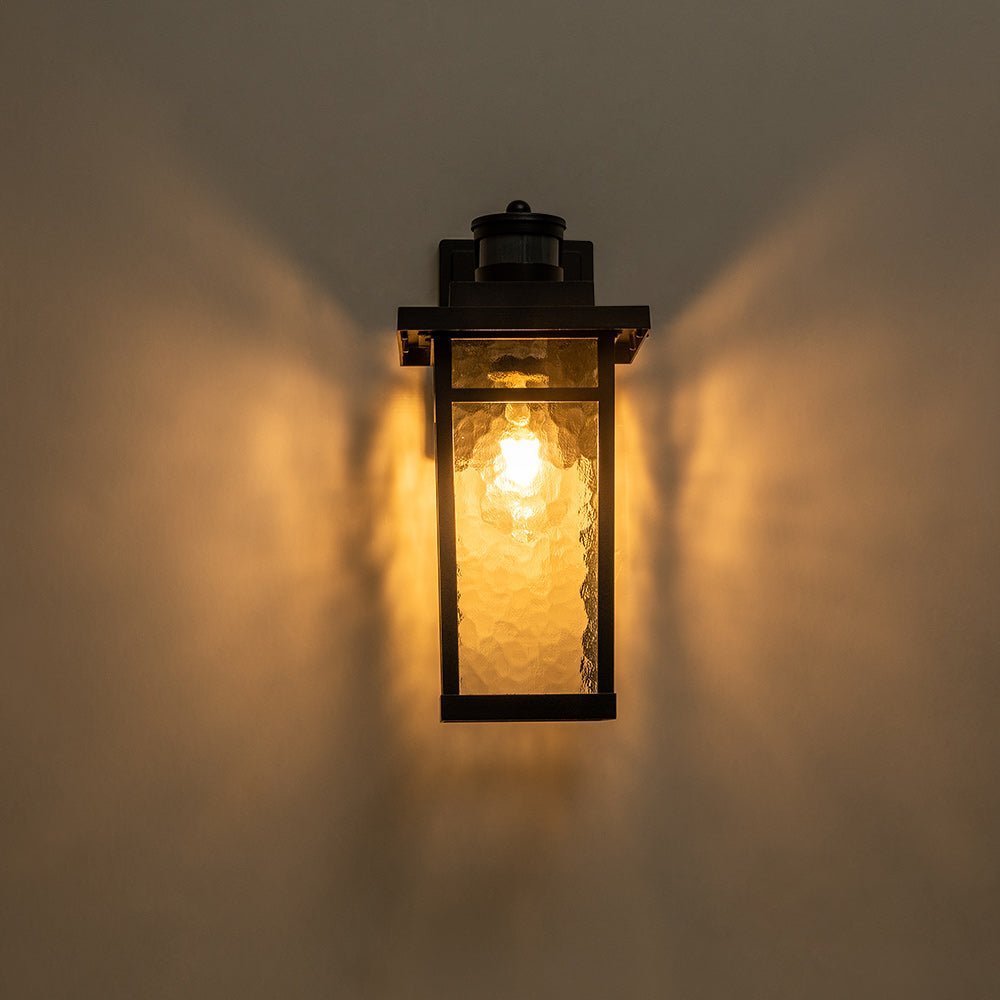 IP20 Hammer Glass Lantern Outdoor Wall Sconce - Image 5